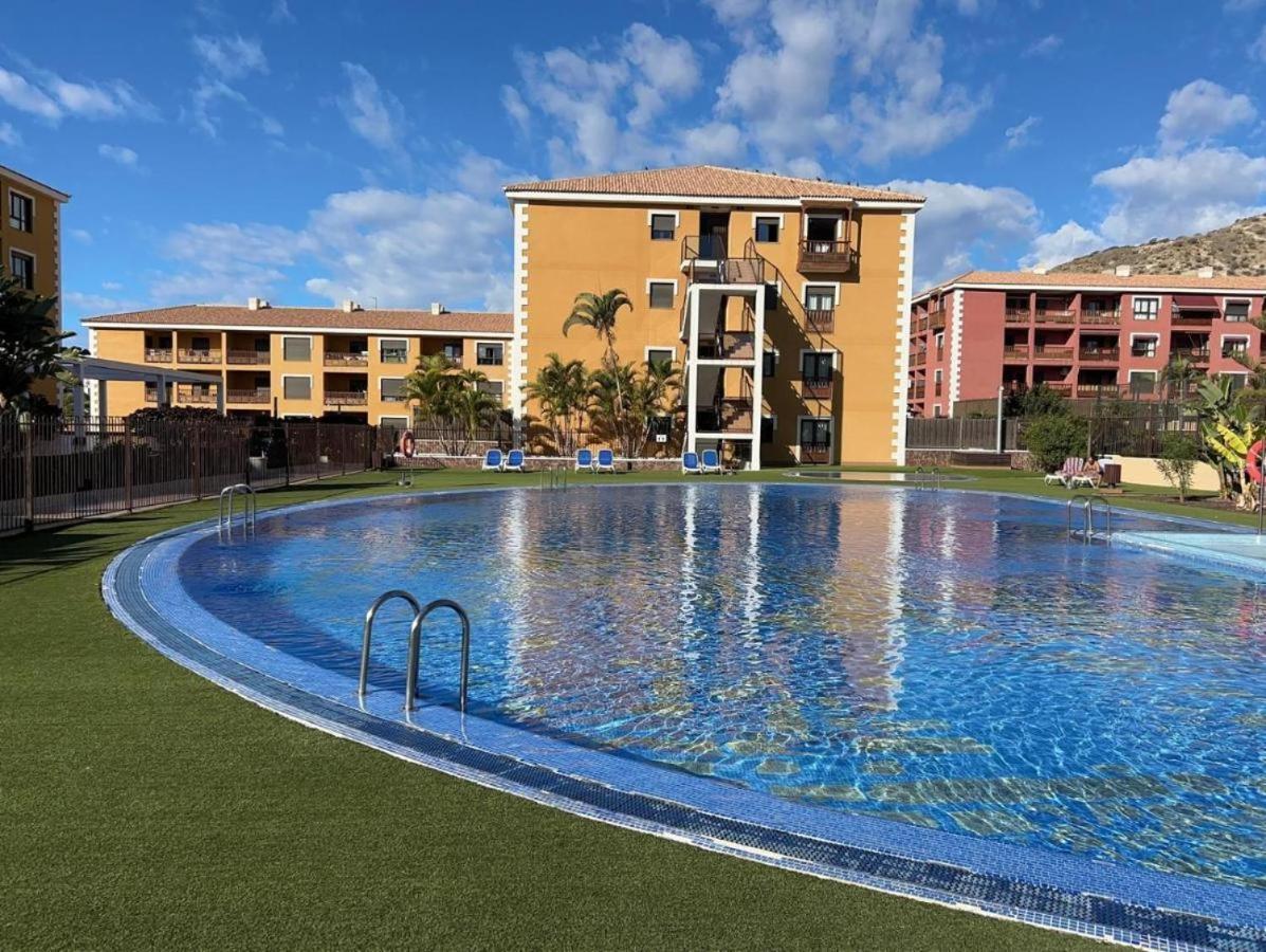 Sunset Palm Mar - Family Friendly Suites Esterno foto